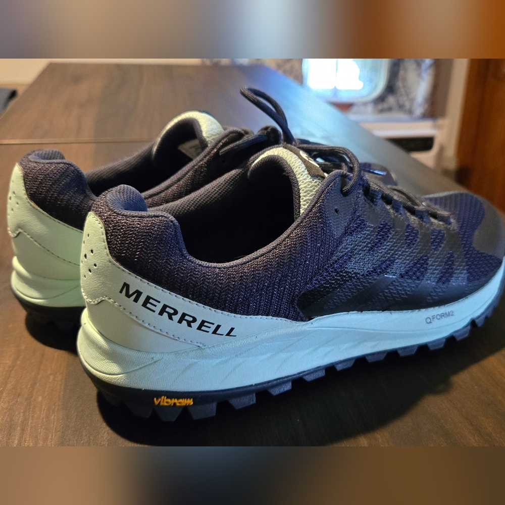 Woman's Blue Merrell Athletic Shoes with Breathable Mesh - Picture 3 of 9